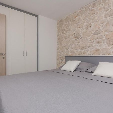 Apartmani Mustaca Dvori Privlaka  Exterior photo